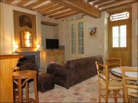 B&B Montmirail - Gîte Montmirail, 3 pièces, 4 personnes - FR-1-410-211 - Bed and Breakfast Montmirail