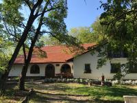 Tornácos Tanya Vendégház*** és Gasztroporta - B&B Kiskunmajsa