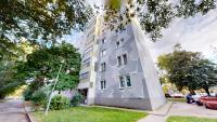 Modern 2 Bedroom Apt - Free Parking - B&B
