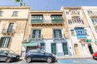 Enormous luxury 3-storey townhouse, rooftop EGAS1-1 - B&B Floriana
