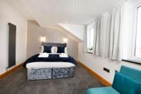 The Hideaway At The Lawrence Apartments - B&B