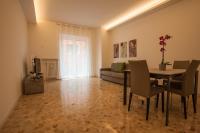 Italianflat - Via Steeb apartment, 5 min walk from Arena - Chambres d’hôtes Vérone