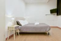 LHE Les Trois Merveilles - Grey Lewis - B&B Cesena