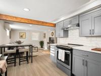 Elegant Richmond Gem nestled up to Hawthorne Blvd. - Chambres d’hôtes