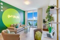 Lovely Apartment-Rooftop Oasis - Bay View - B&B