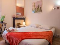 B&B Arras - Le Cocon Bleu - Appartement Calme - Parking Gratuit - Fibre - Bed and Breakfast Arras