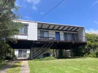 Walk to beach, quiet location - 2 night minimum stay - B&B