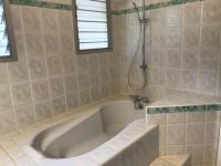 Villa Les Talipots avec piscine et vue mer classée 5 étoiles - B&B Saint-Paul