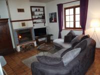 B&B Pinet - GITE "LES GILLES" ET SES ANIMAUX CALME-BON AIR - 5 personnes - Bed and Breakfast Pinet