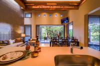 RIVERSIDE TERRACE OKINAWA KADENA - Ferienwohnung