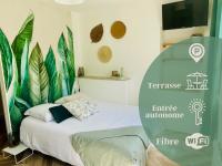 B&B Angoulême - Le Tropical - Studio avec terrasse - Bed and Breakfast Angoulême