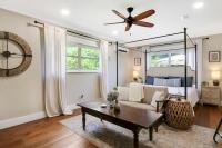 Downtown WPB studio D - w full kitchen - B&B