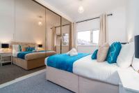 B&B Birmingham - 4 Bed House - Lots of Parking - Garden - Fast WIFI - Groups - Contractors - Excelled Value Accommodation - 802W - Bed and Breakfast Birmingham