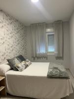 Apartamentos Camiños Chans - B&B Cee