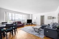 Spacious 2 Bedroom 2 Bathroom Unit Great Location - B&B