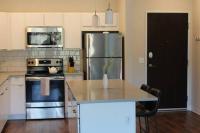 4 mi to Jack Thrice Stadium + hot tub - Bed and Breakfast