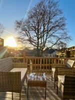 Luxury Stay, City Walk, Pool Table & Air Hockey, Garden, Parking, Business & Families - Oakview - B&B Colchester