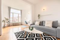 La Madeleine-Beautiful bright two bedroom apart - Ferienwohnung La Madeleine