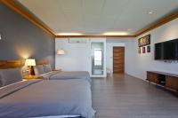 Camera Quadrupla Deluxe