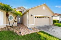 Sunny Private Pool with Nature View to Rear - Quiet Community - Nr Disney - Chambres d'hôtes Kissimmee