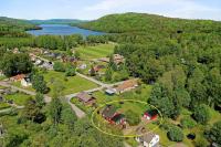 Hus Ana - familienfreundliches Ferienhaus Fengersfors mit Kamin - Kanu inklusive - Chambres d'hôtes Fengersfors