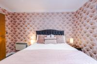 B&B Sheffield - Best Nights Sleep with King Bed & Power Shower, Centrally located Parking available - Bed and Breakfast Sheffield