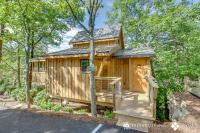 The Blackjack Oak in Treehouse Grove at Norton Creek - B&B
