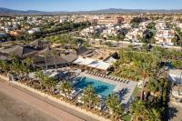 Apartamento ROSA del MAR Playas de Vera Ático en Primera Línea de Playa Piscina al Aire Libre Aparcamiento Gratuito WiFi Muy Rápido Acogedor con Calefacción - Chambres d'hôtes Vera