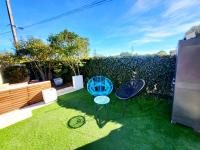 Appartement indépendant avec jardin et parking gratuit - B&B Saint-Geniès-de-Fontedit