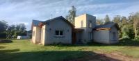 B&B Tandil - Casa con gran parque en zona muy tranquila - Bed and Breakfast Tandil