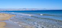 Alicante airport and beach - B&B