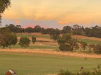 B&B Cranbourne West - The Espie: Golf Course Luxury with Club Access - Bed and Breakfast Cranbourne West