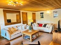 Appartement 3 chambres avec balcon, proche des pistes, parking, WiFi, TV avec Netflix et Amazon. - FR-1-623-79 - Ferienwohnung