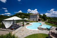 Stunning villa with pool, Jacuzzi and wonderful view - B&B
