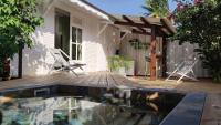 Les Coulirooms - Suite avec jacuzzi et grande terrasse - B&B Sainte-Anne
