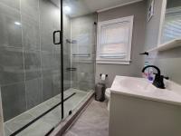 Home Away From Home on LaSalle - 3 bd 2 bth Slps 6 - B&B Niagara Falls