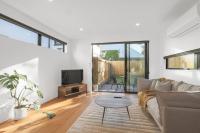 Stylish New 8 Mins CBD Free Parking - B&B Christchurch