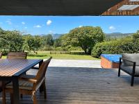 B&B Mangakino - Lake Holiday Home - Spa & Views - Bed and Breakfast Mangakino