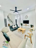 Homestay Sang Suria@Taman KT Golf Resort, Tok Jembal - B&B