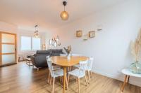 Renovated house with terrace 3 bedrooms - B&B Wasquehal