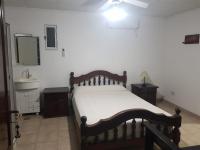 Hospedaje Colonia - B&B Colonia Caroya