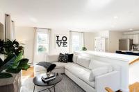 Cape Escape - Springtime Golfing & Walk to The Bay! - B&B Mashpee