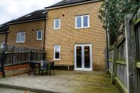 Entire 4 Bed Cosy Luxury Spacious house - B&B