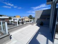 Cobertura Duplex no Campeche Florianópolis, 2 quartos com ar-condicionado, 3 banheiros, WiFi 1Gb, Cozinha completa, Estacionamento, Amplo terraço coberto com churrasqueira - B&B Florianópolis