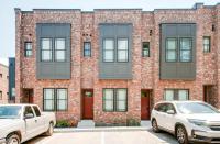Stylish City Heights Townhome - B&B