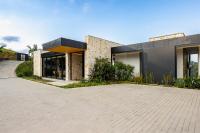 Villa al lado de la represa de Guatapé con jacuzzi y cancha de tennis privada - Chambres d'hôtes Peñol