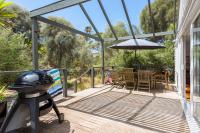 Stroll to the Sea - Sun-drenched Seaside Lifestyle - B&B Marree