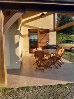Villa*Piscine*Proche Sarlat - B&B