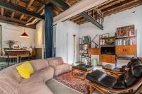 Explore the Locale in a Sustainable Renovated Pub - Ferienwohnung