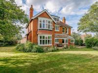 4 Bed in Sutton On Sea 77958 - B&B